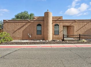 7901 Cockatoo Ln NE, Albuquerque, NM 87109