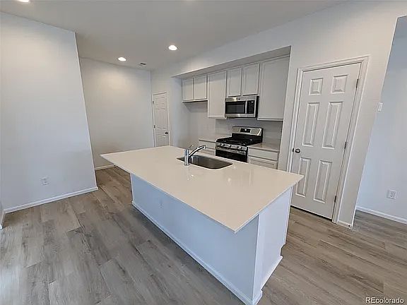 2nd image of 8485 Eagle Riv