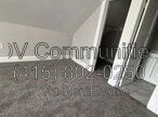 3348 W 100th St, Cleveland, OH 44111
