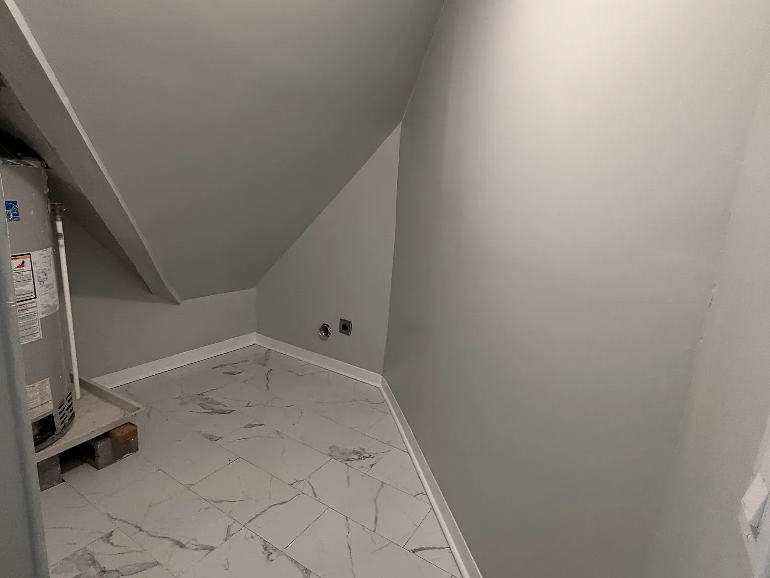 368 Norton Street - 3 — Photo 3