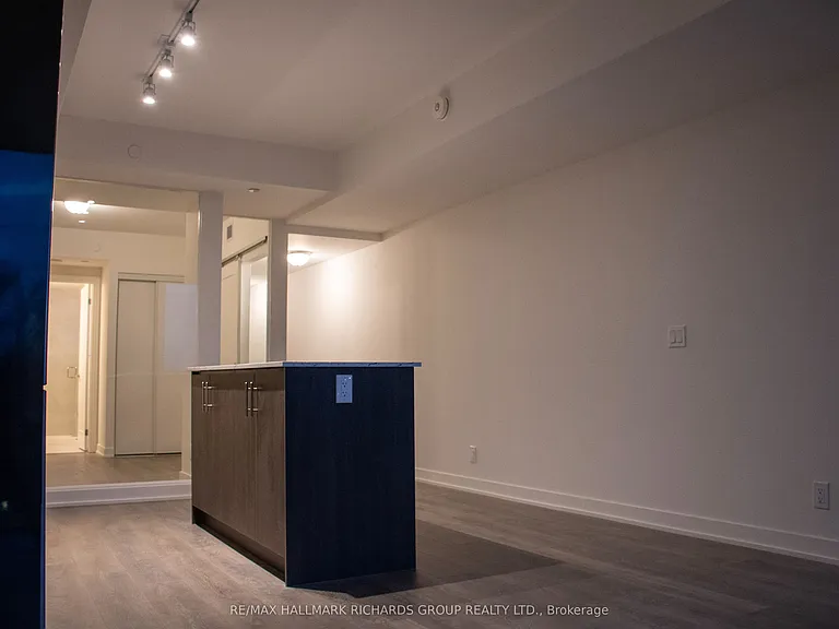 2 Manderley Dr #420 — Photo 4