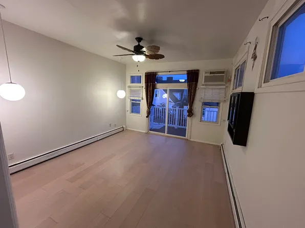 32 46th Street image 2 of 10