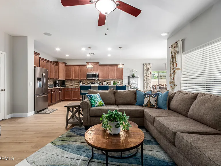 2695 E Rakestraw Ln — Photo 8