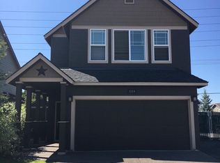824 NE Locksley Dr, Bend, OR 97701