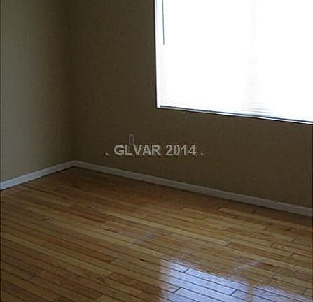5th image of 3010 Liberty Cir N