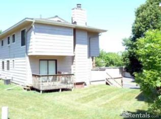 2109 Kings Valley Rd, Golden Valley, MN 55427