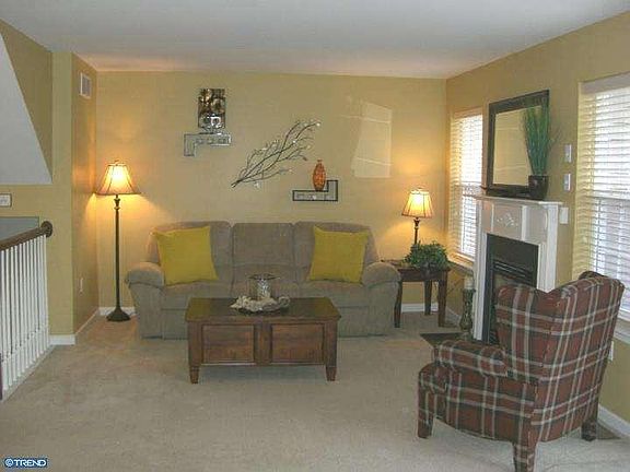 3rd image of 110 Millstone Ct