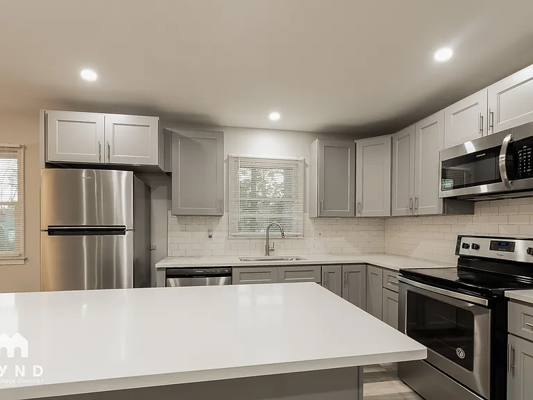 2916 Dunsinane Ct — Photo 5