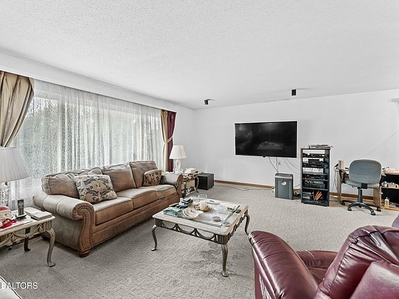 5th image of 5021 Ridgemont Dr