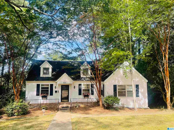 630 Fairway Dr, Anniston, AL 36207