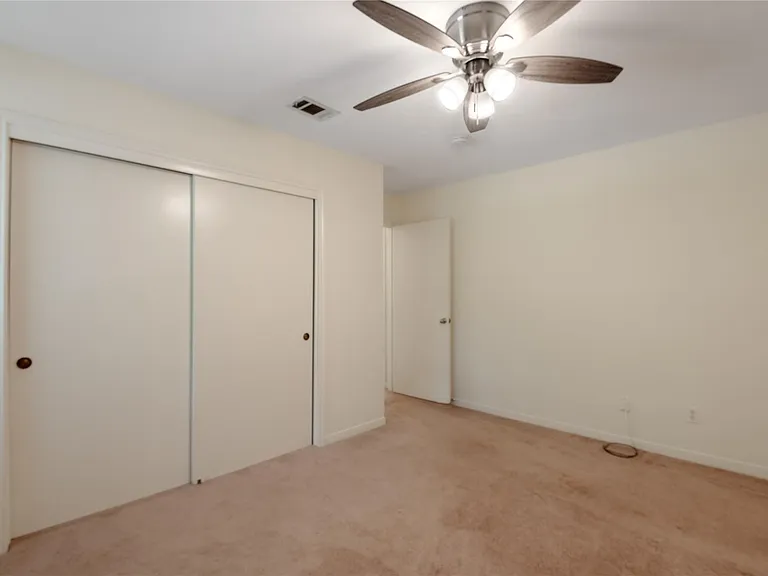 2401 Sycamore Ave #E7 — Photo 15