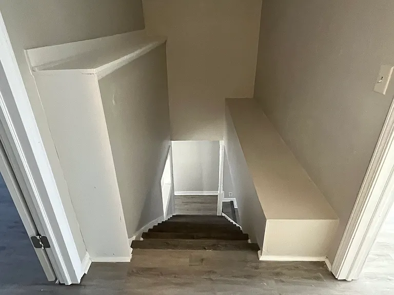 220 E Birch St — Photo 6