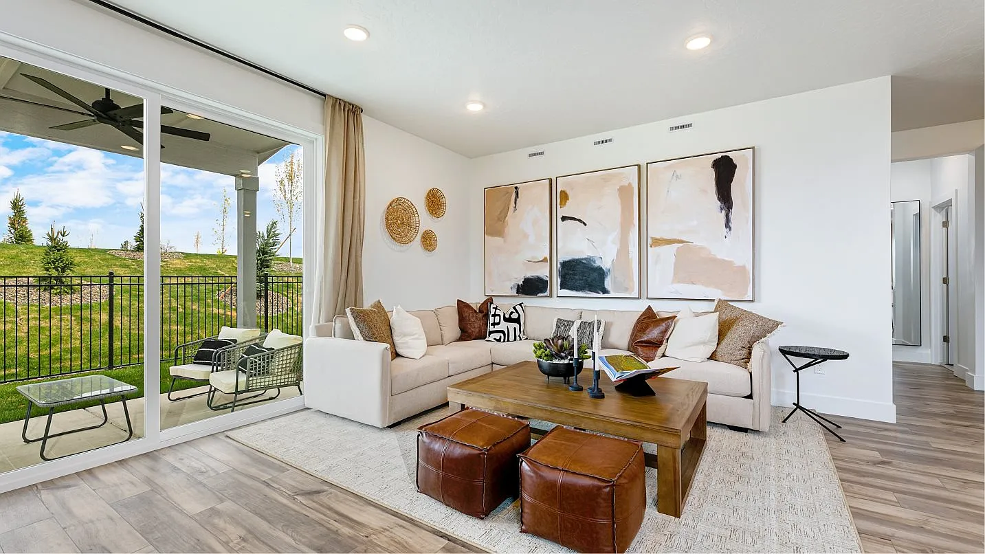 4 bed, 2021 sqft, $2,595 — Photo 3