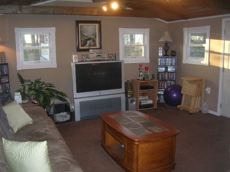 1st image of 123 Dartmouth Trl