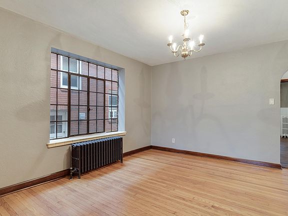 4th image of 3942 Fillmore St Floor 1