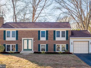 1540 Powells Tavern Pl, Herndon, VA 20170