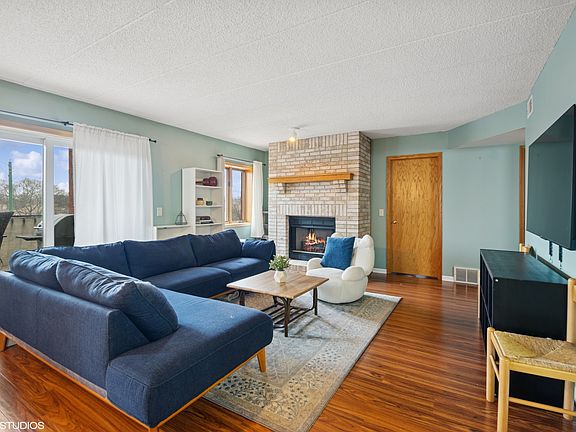 3rd image of 6320 W Higgins Ave APT 303