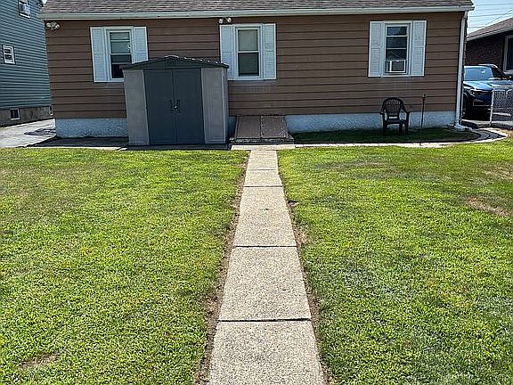 Looking to the back of house