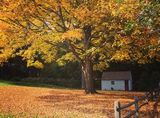 32 Riverview Ave, Deep River, CT 06417