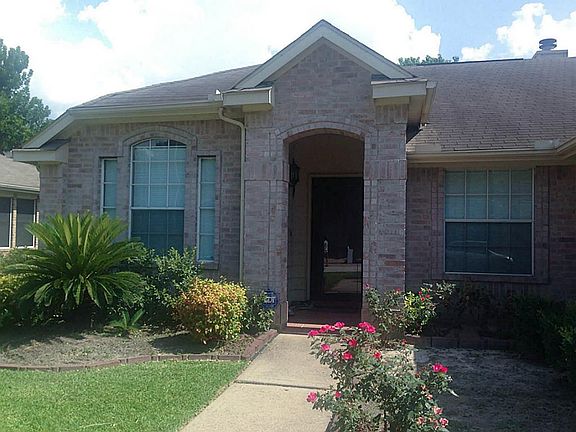 4th image of 18615 Seaton Dr