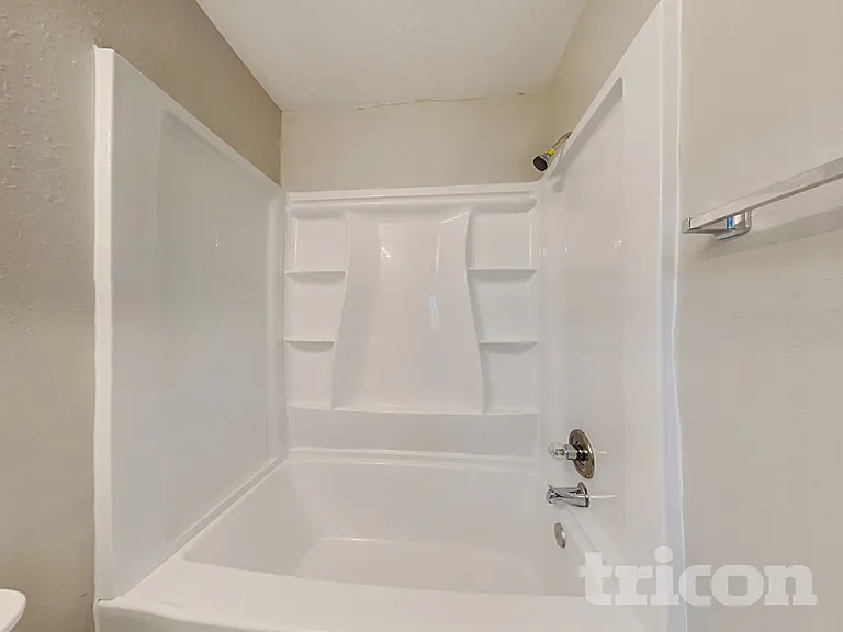 9746 Phil Halstead Dr — Photo 12