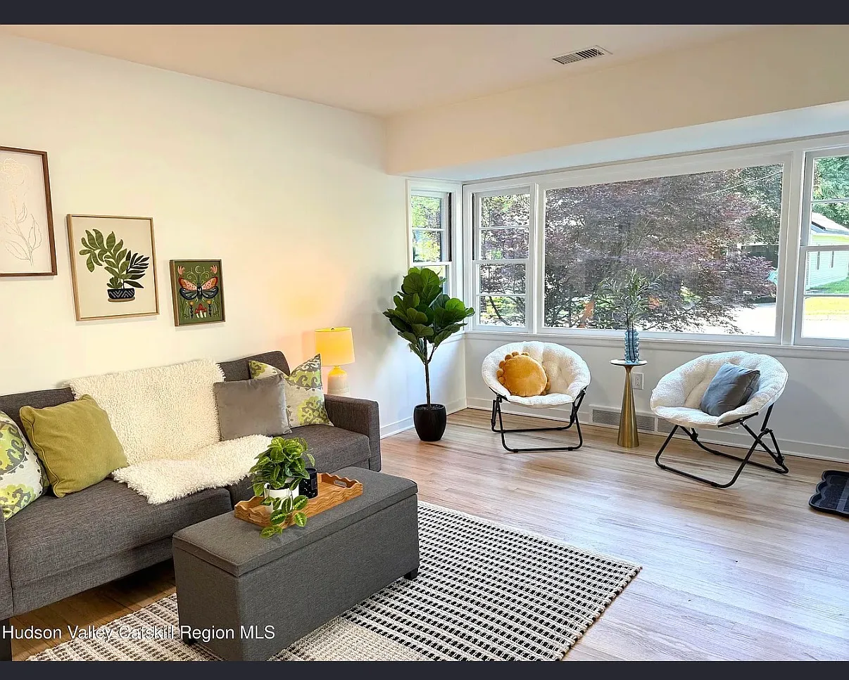 2 bed, 904 sqft, $2,750 — Photo 1