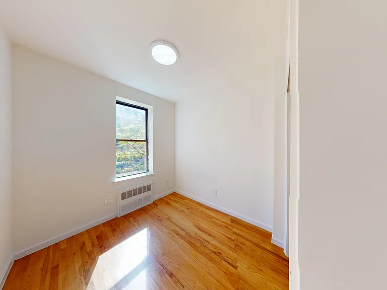 417 E 65th St #22 — Photo 9