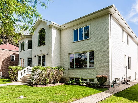 2nd image of 5121 Birchwood Ave