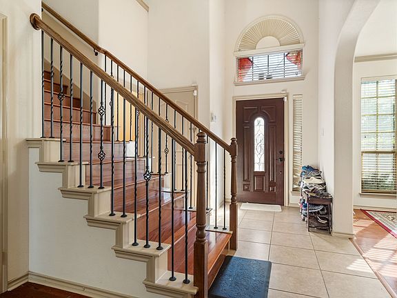 4th image of 1620 Secretariat Ln
