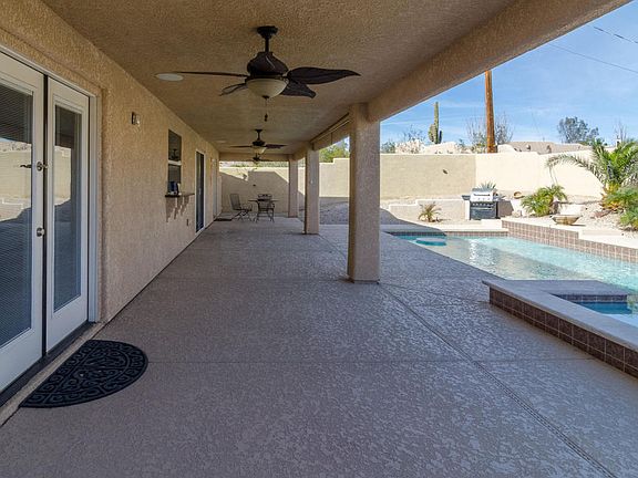 3rd image of 590 Beachview Ln