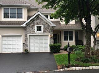 4 Dickinson Rd, Basking Ridge, NJ 07920