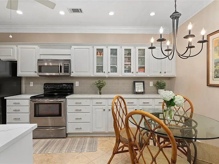 28317 Plantation Dr NE — Photo 9