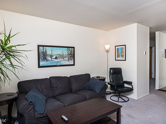 5th image of 712 W Huron St APT 101