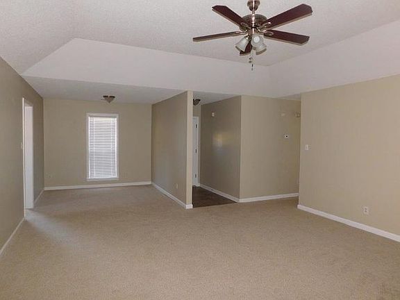 5th image of 5063 Barkshire Dr