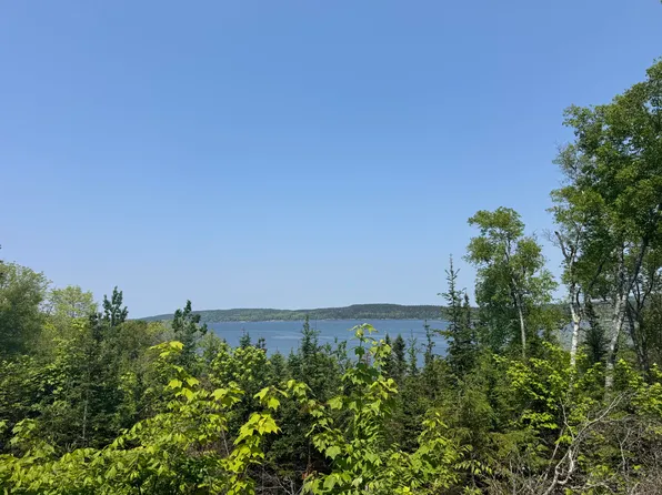 36 Wiegand Place, Deer Isle, ME 04650