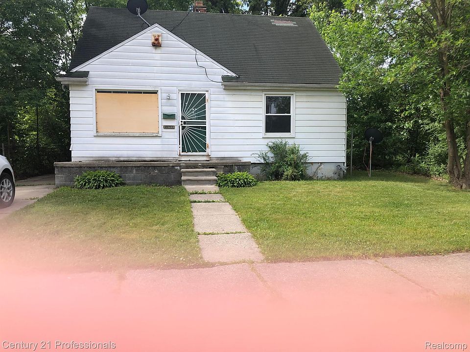 1st image of 18721 Sawyer St