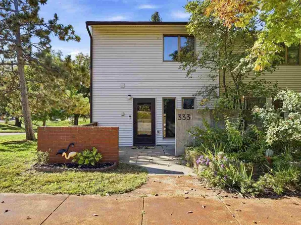 333 Samoa Ct, Iowa City, IA 52246