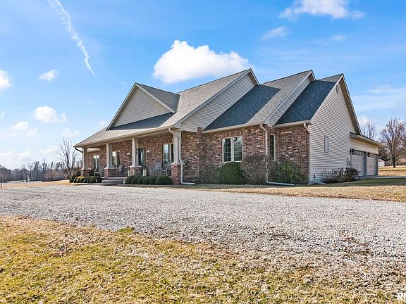 3rd image of 3550 Hudson Rd