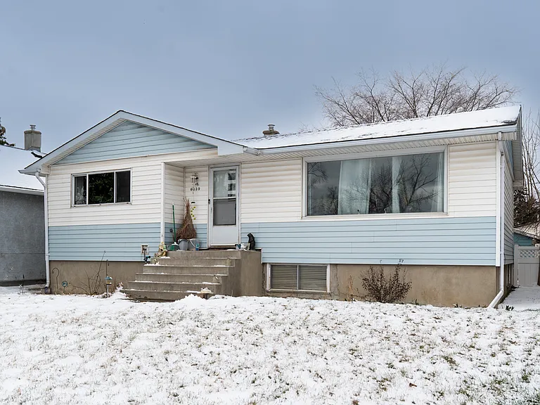 6039 18a St SE — Photo 18