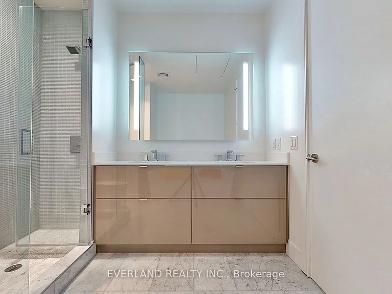 7 Grenville St #6105 — Photo 30