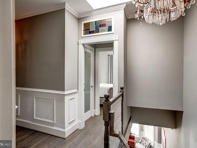 1016 G St SE — Photo 28