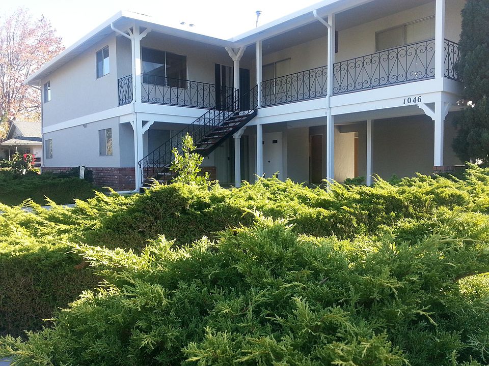 1st image of 1046 W Iowa Ave Unit 2