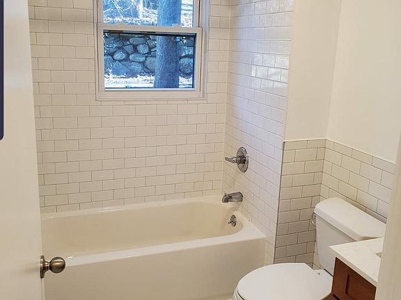 3rd image of 91 Fisher Ave #1A