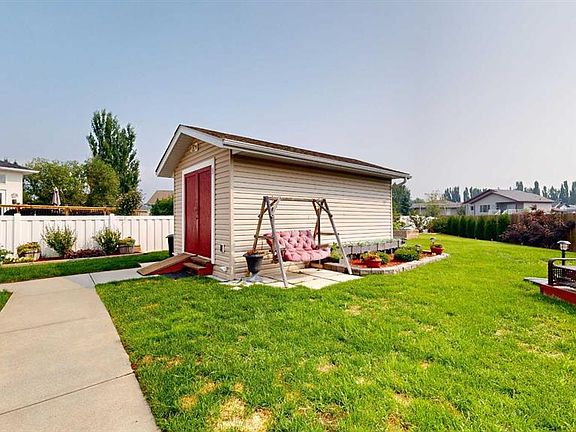 3rd image of 27 SW Patterson Pl
