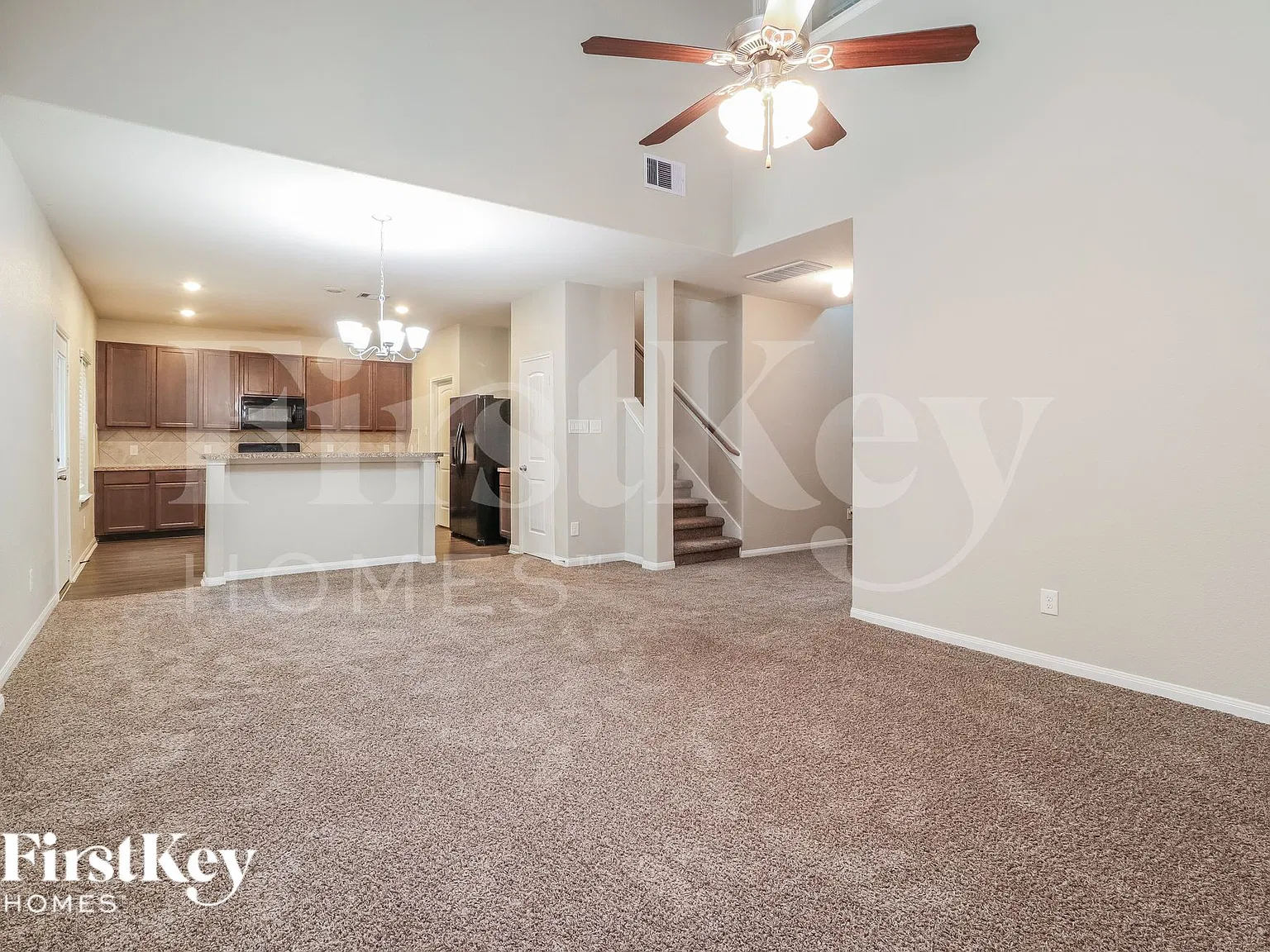 4 bed, 3.0 bath, 1871 sqft, $1,960 — Photo 4