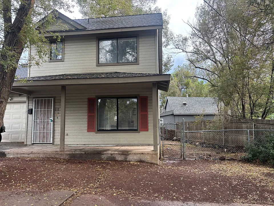 112 E Benton Ave