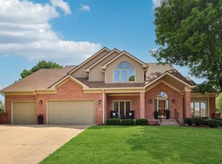 821 58th St, West Des Moines, IA 50266