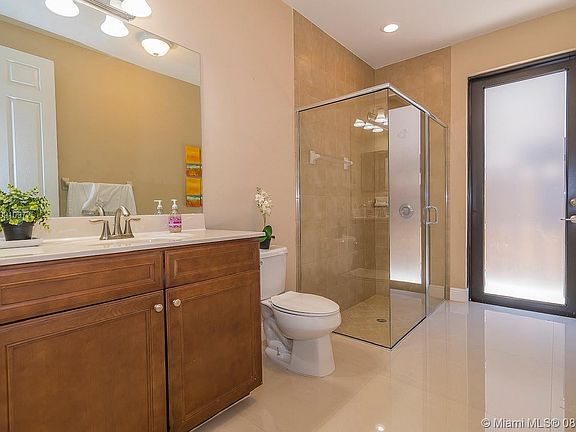 5th image of 8920 NW 98th Ct