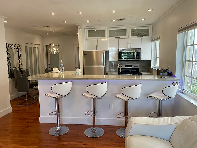 600 Euclid Ave #B5 — Photo 4