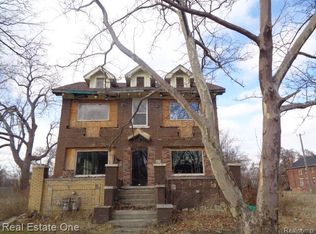 2704 Hogarth St, Detroit, MI 48206